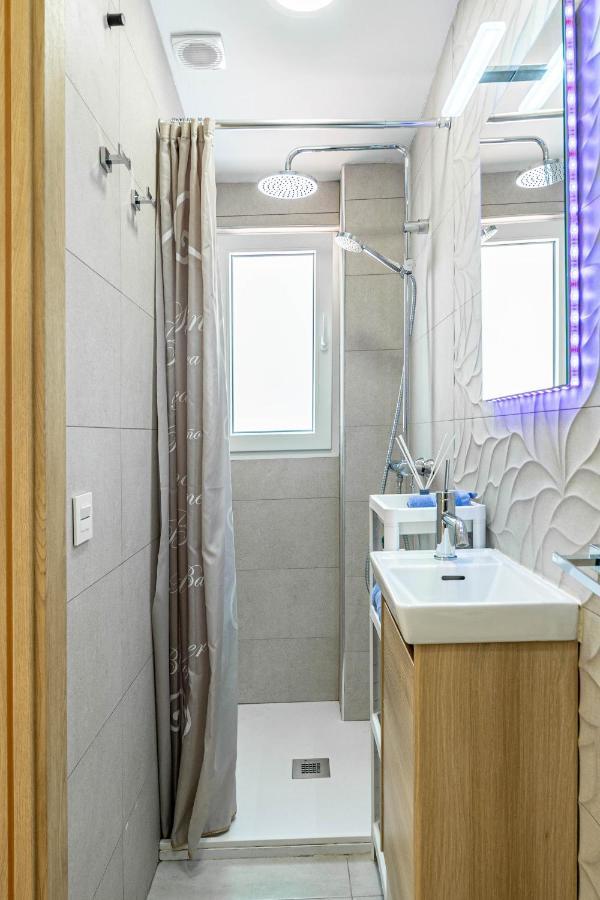 Апартаменты Central Luxury Flat With Free Parking Валенсия Экстерьер фото