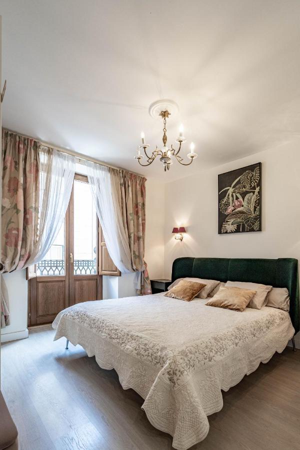 Апартаменты Central Luxury Flat With Free Parking Валенсия Экстерьер фото