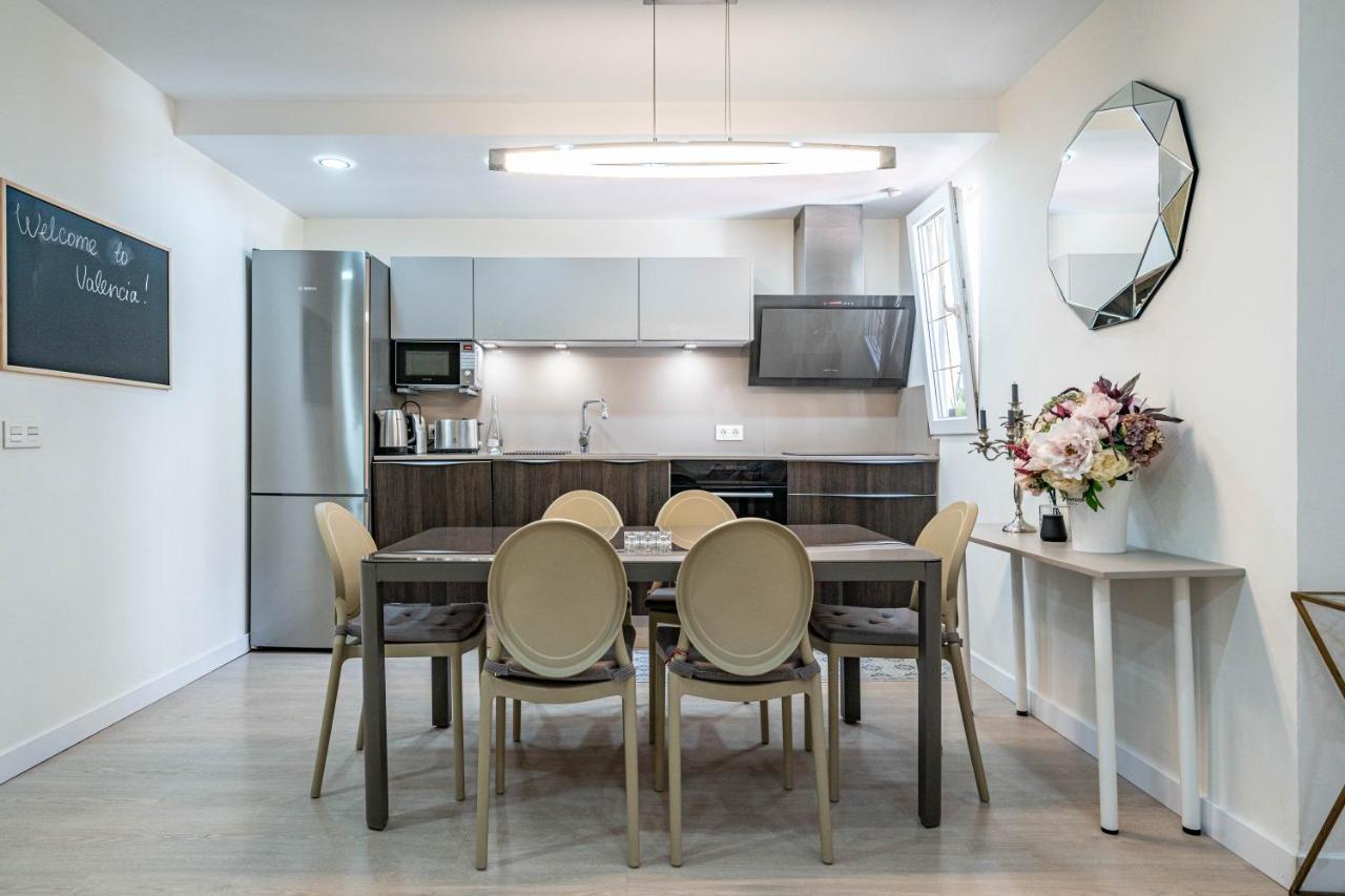 Апартаменты Central Luxury Flat With Free Parking Валенсия Экстерьер фото