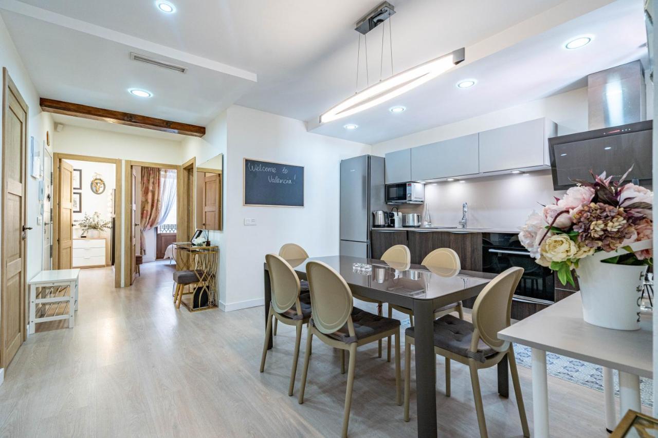 Апартаменты Central Luxury Flat With Free Parking Валенсия Экстерьер фото